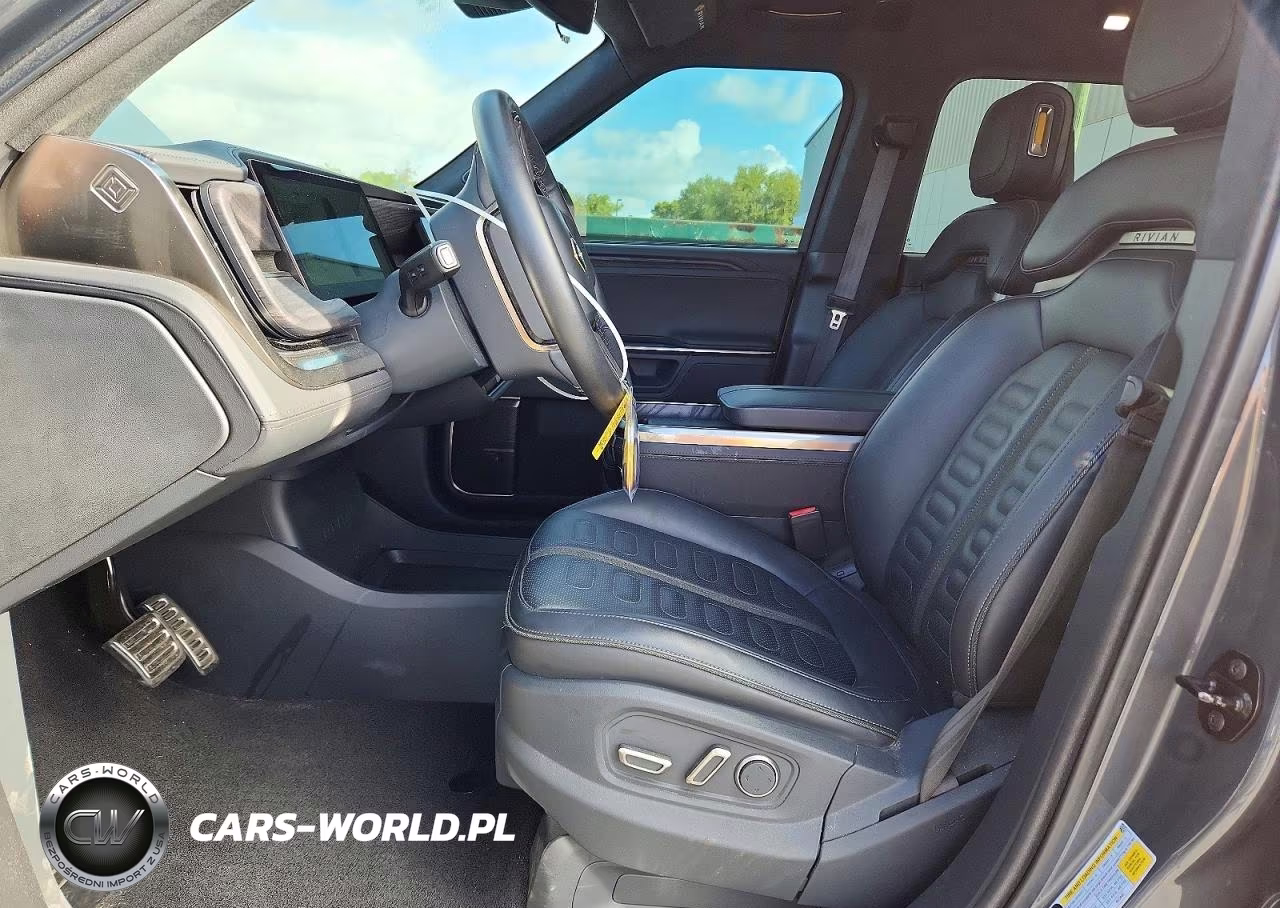 2023 Rivian R1T Adventure VIN:7FCTGAAA4PN019695 - 7