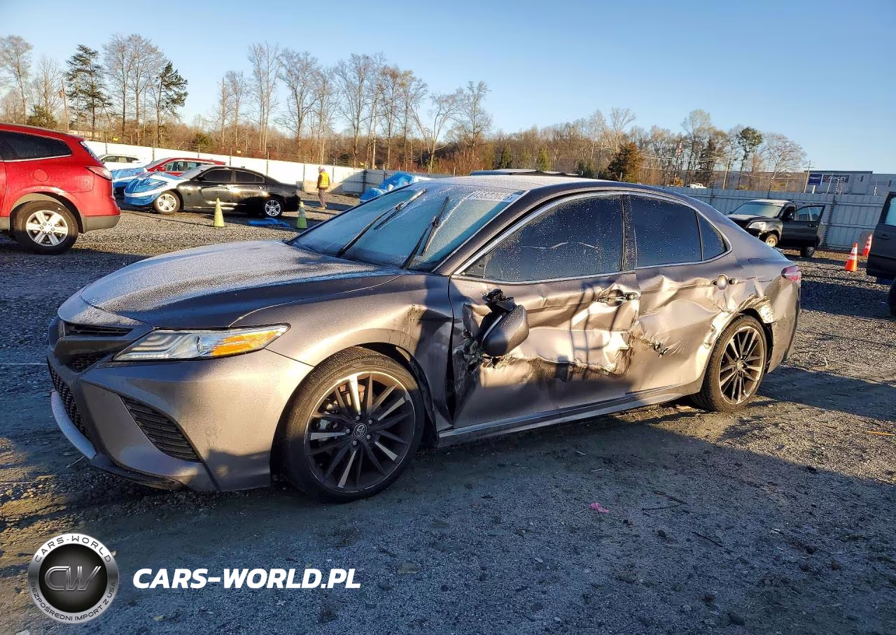 2020 Toyota Camry Xse