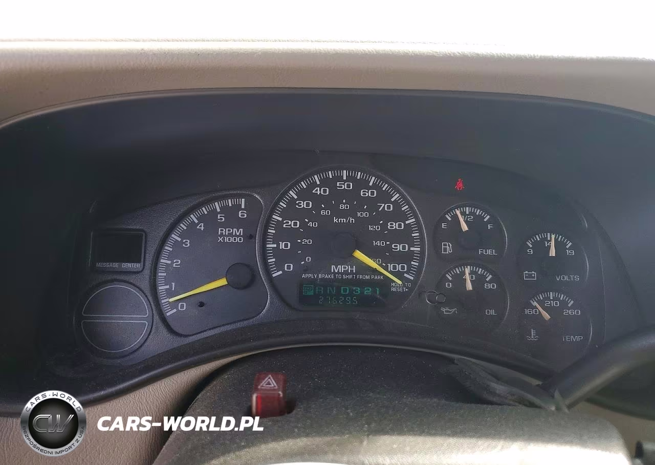 2000 GMC New Sierra C1500 VIN:1GTEC19T8YZ217576 - 9