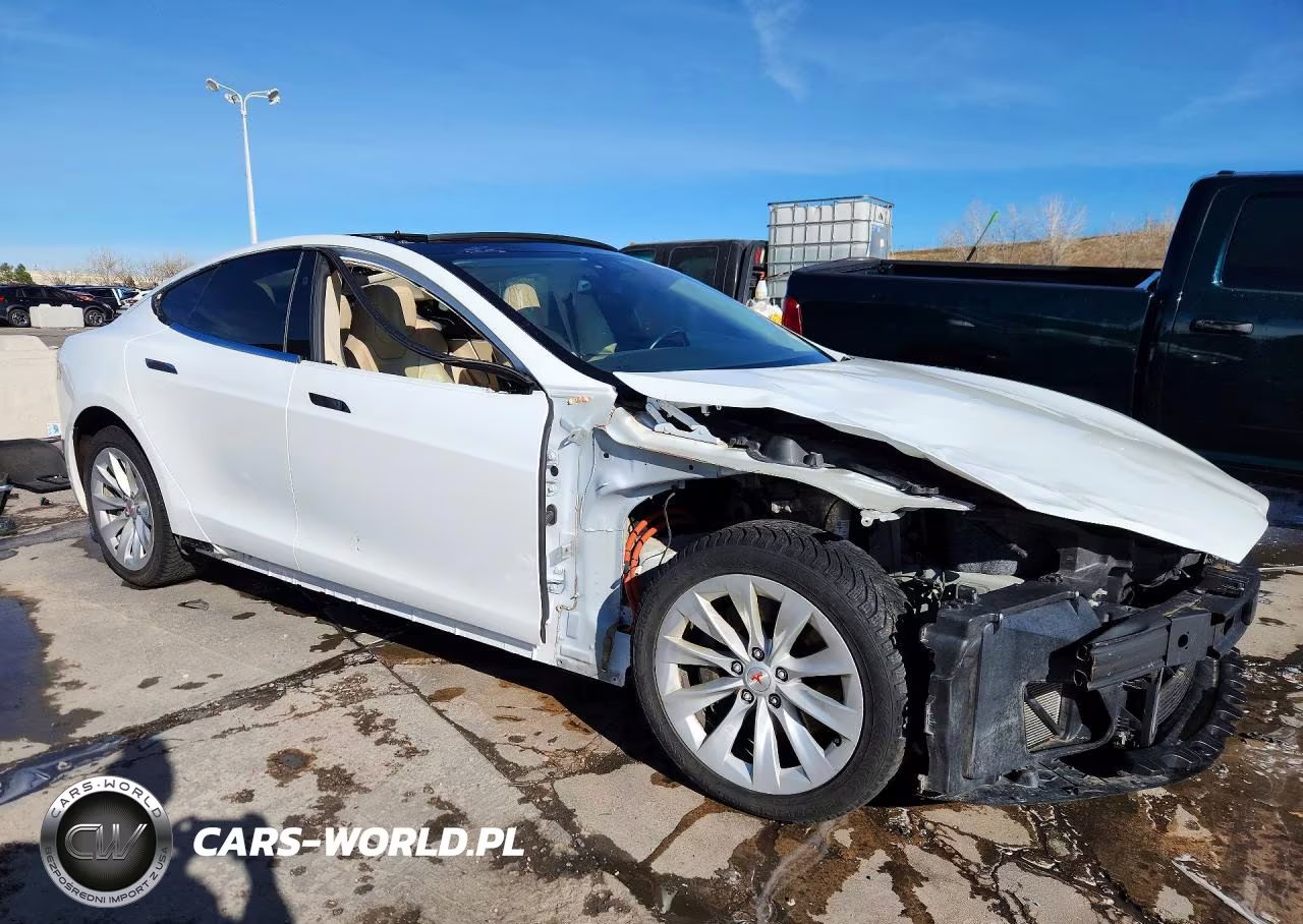 2016 Tesla Model S VIN:5YJSA1E27GF164945 - 4