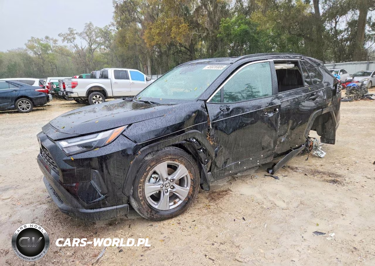 2025 Toyota Rav4 Xle – zdjęcie 1 z 13