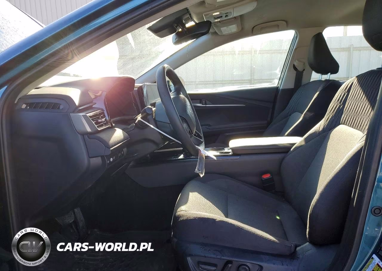 2025 Toyota Camry Le VIN:4T1DAACK3SU157076 - 7