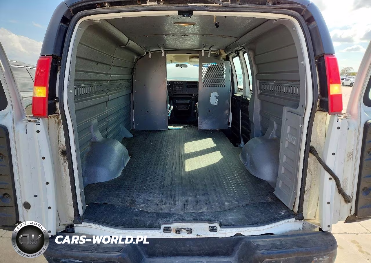 2004 Chevrolet Express 1500 Delivery Van VIN:1GCFG15X441114052 - 10