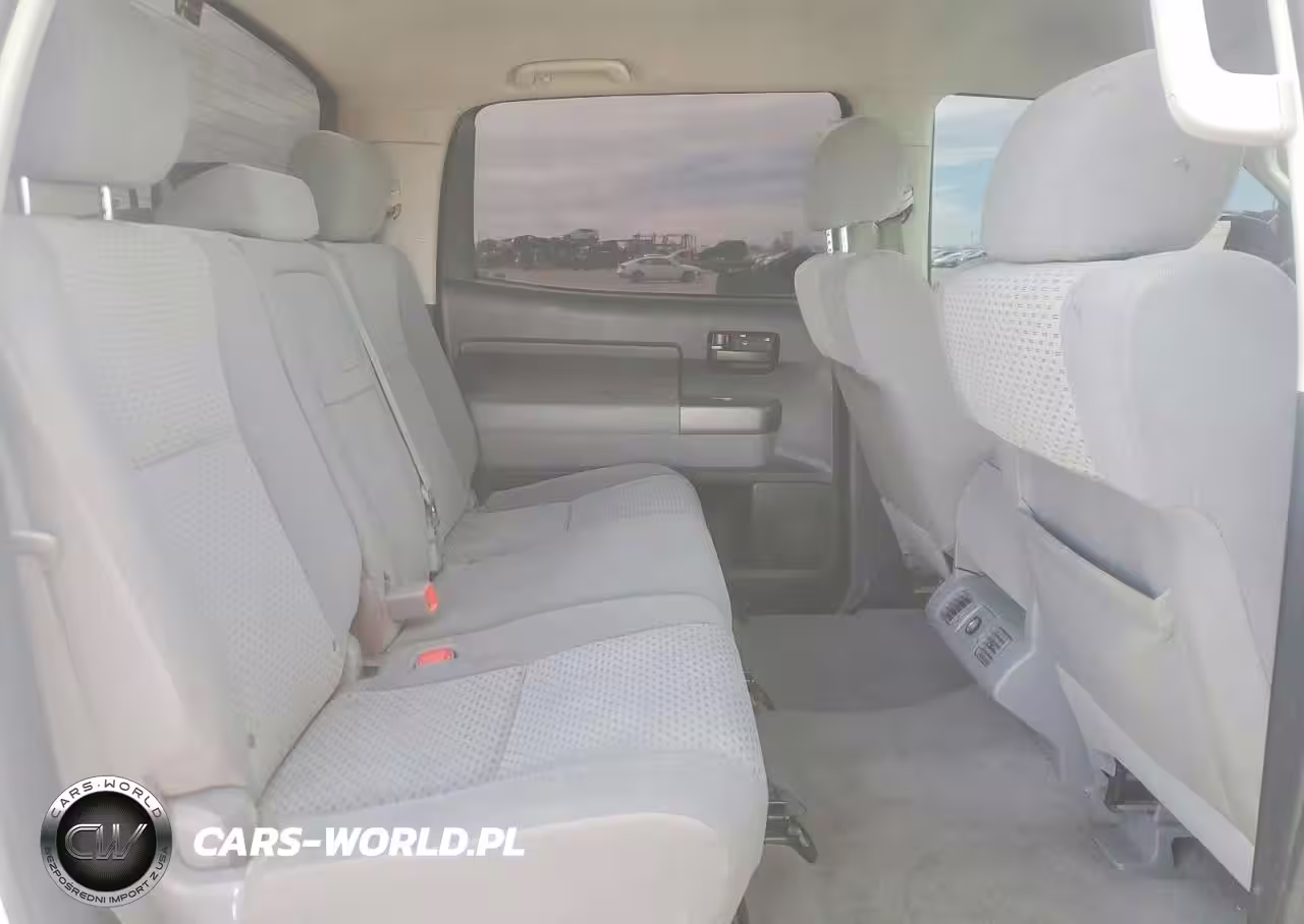 2011 Toyota Tundra VIN:5TFDW5F14BX163984 - 10