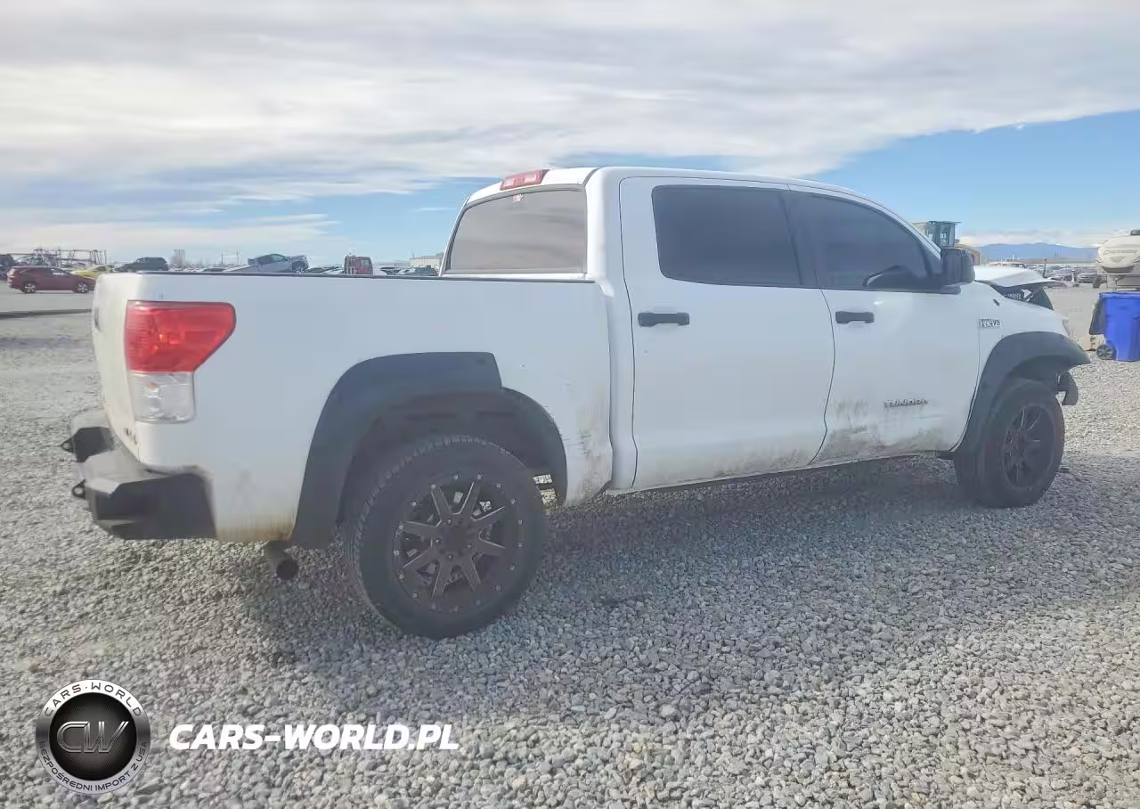 2011 Toyota Tundra VIN:5TFDW5F14BX163984 - 3