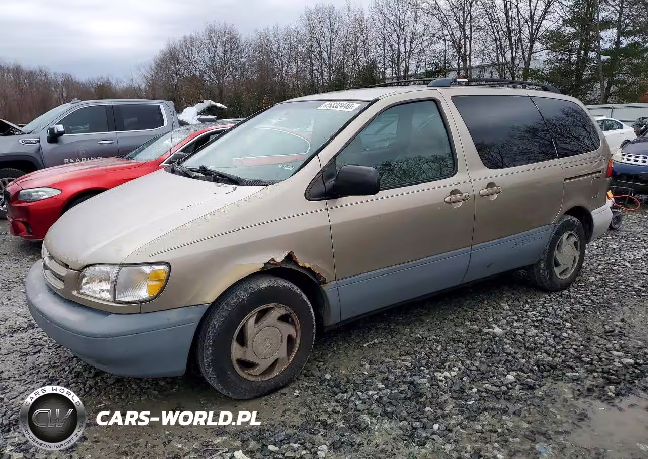 2000 Toyota Sienna Le