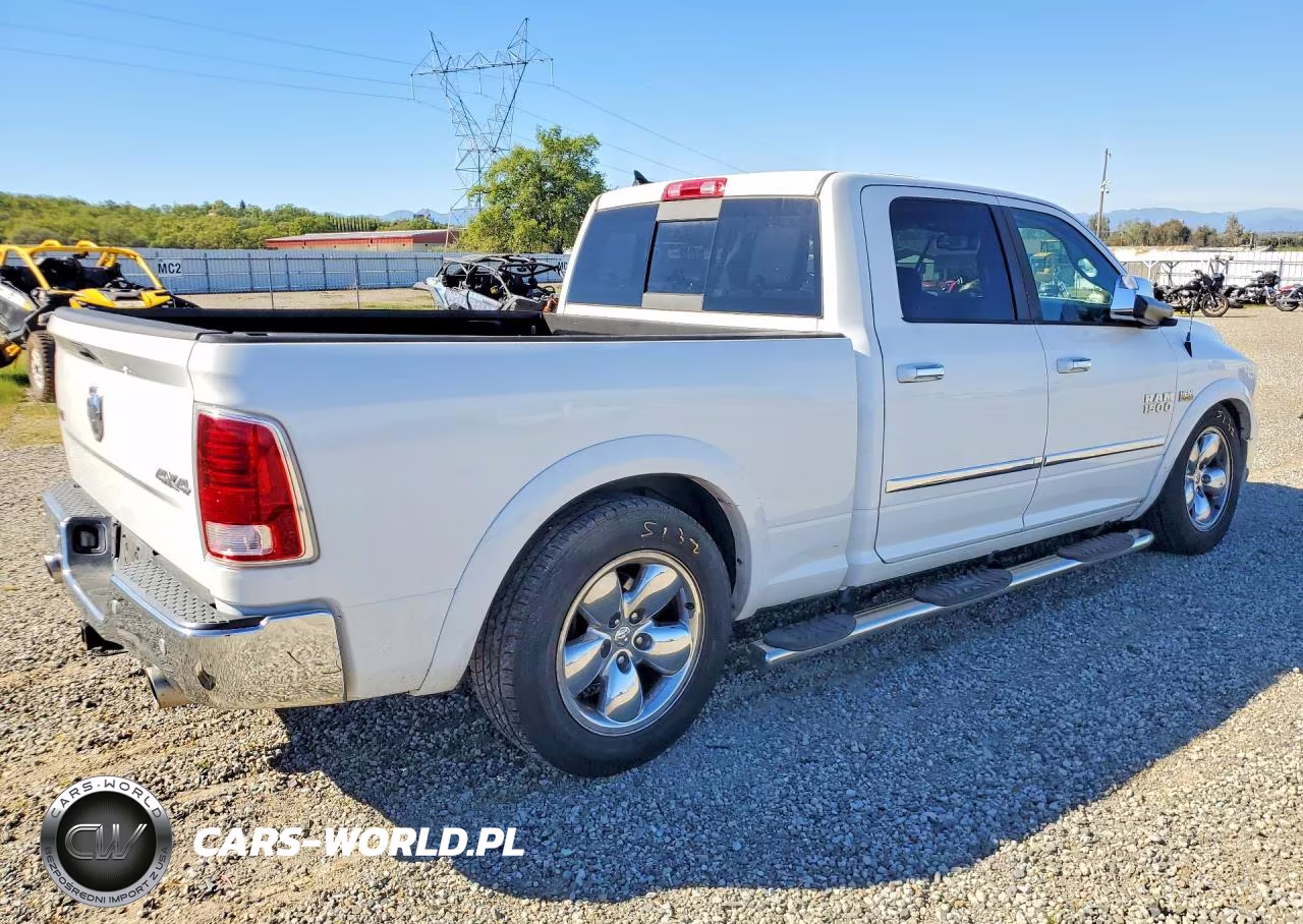 2014 Ram 1500 Laramie VIN:1C6RR7VT8ES289771 - 3