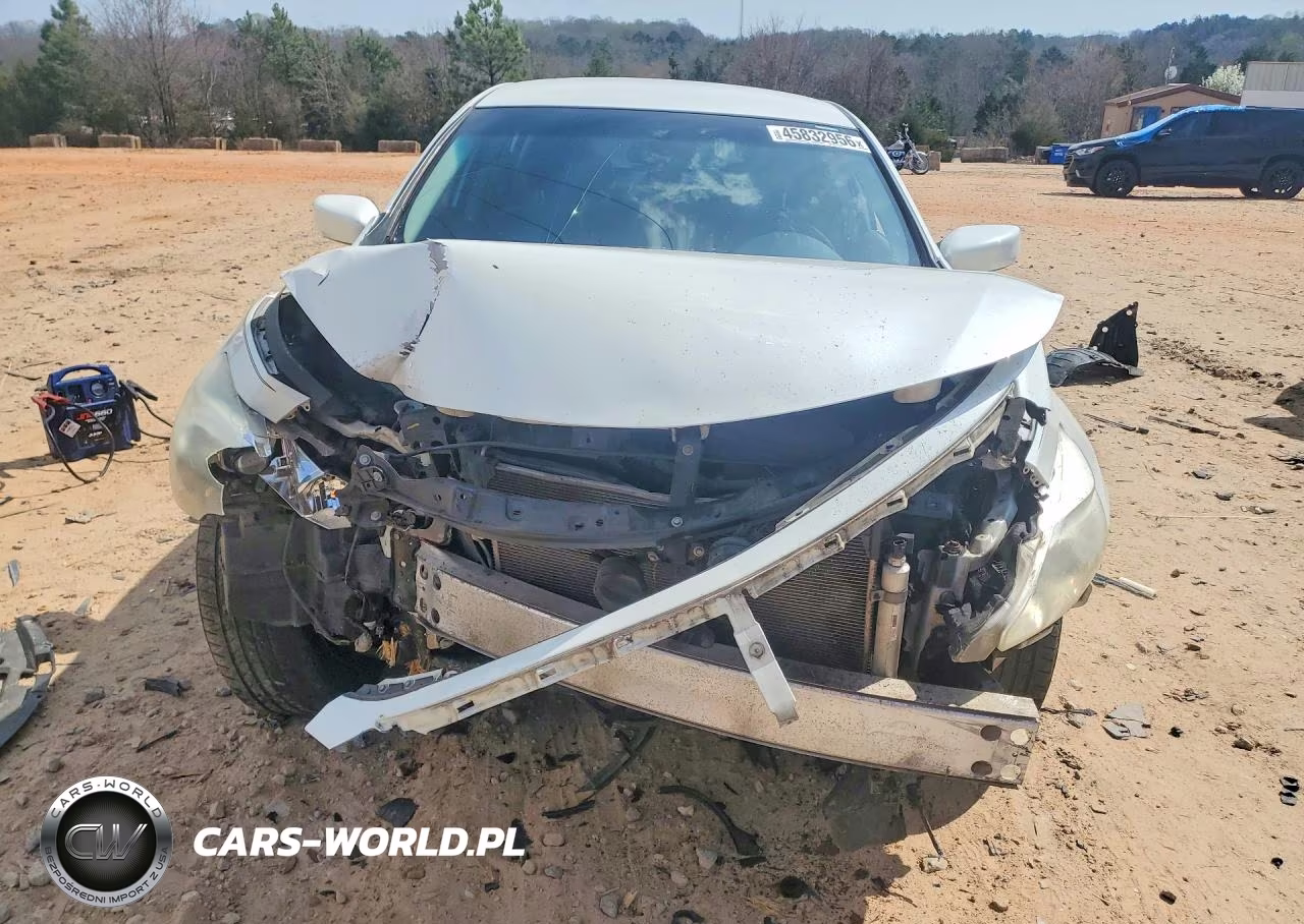 2015 Nissan Altima 2.5 S VIN:1N4AL3AP9FC182075 - 5