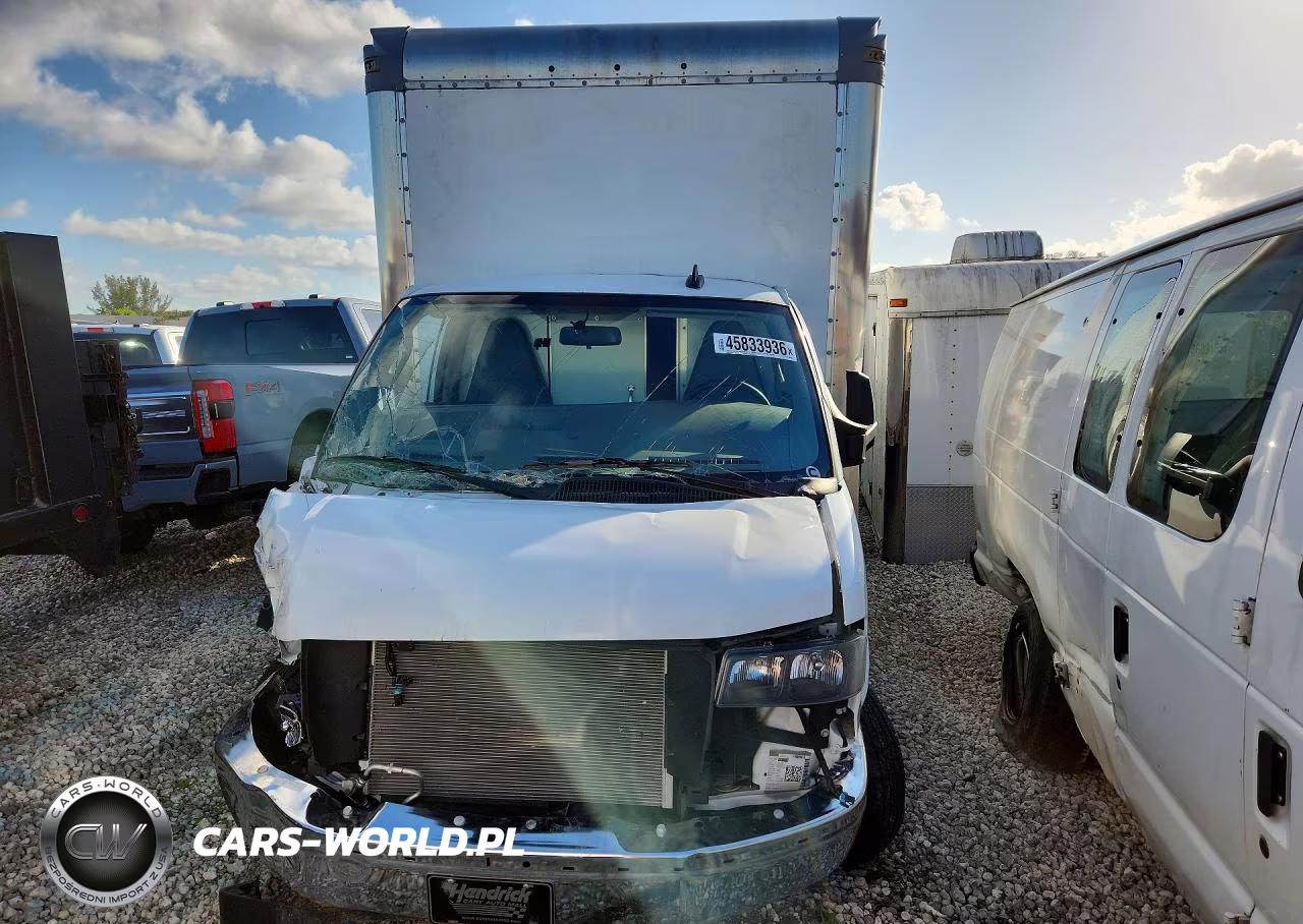 2025 GMC Savana Box Truck VIN:7GZ37TC79SN000283 - 5
