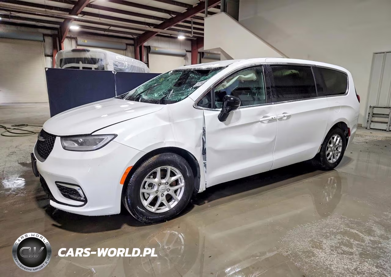 2025 Chrysler Pacifica Select