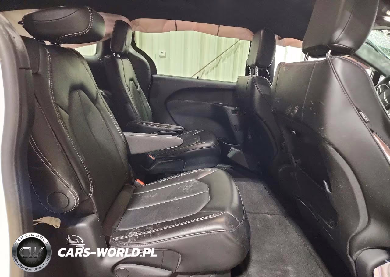 2025 Chrysler Pacifica Select VIN:2C4RC1BG1SR561069 - 11
