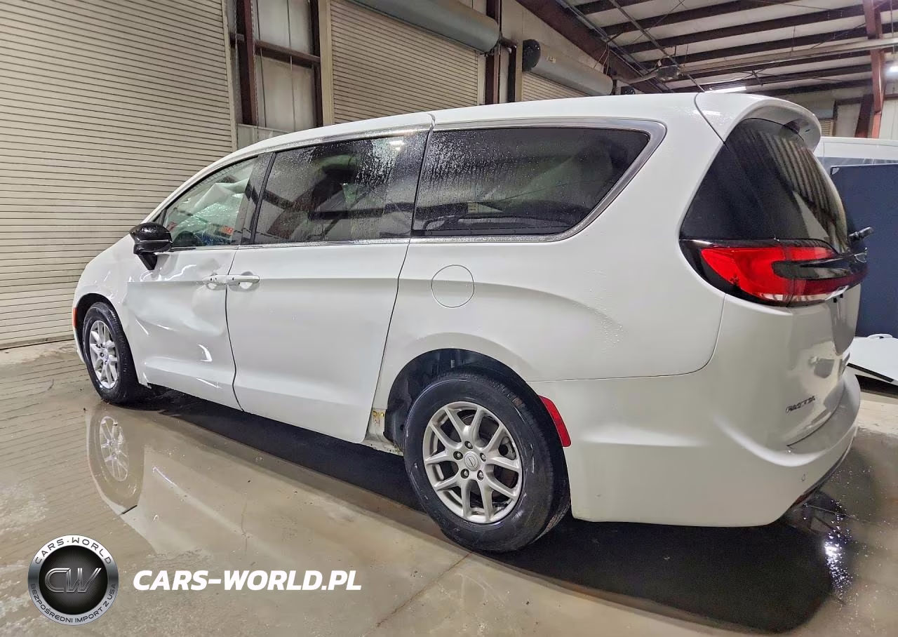 2025 Chrysler Pacifica Select VIN:2C4RC1BG1SR561069 - 2