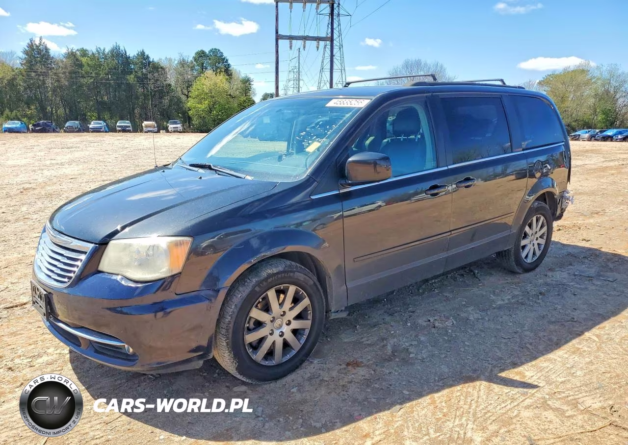 2015 Chrysler Town & Country Lx VIN:2C4RC1AG4FR677504 - 1