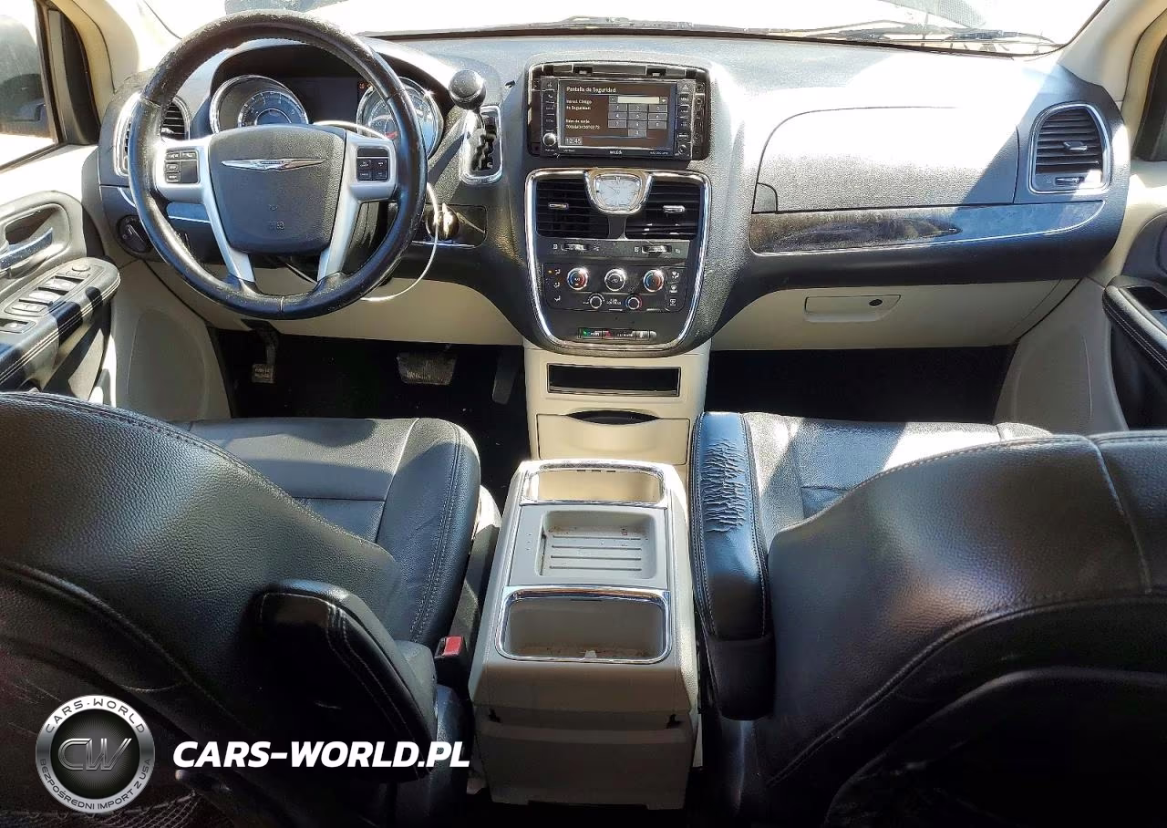 2015 Chrysler Town & Country Lx VIN:2C4RC1AG4FR677504 - 8
