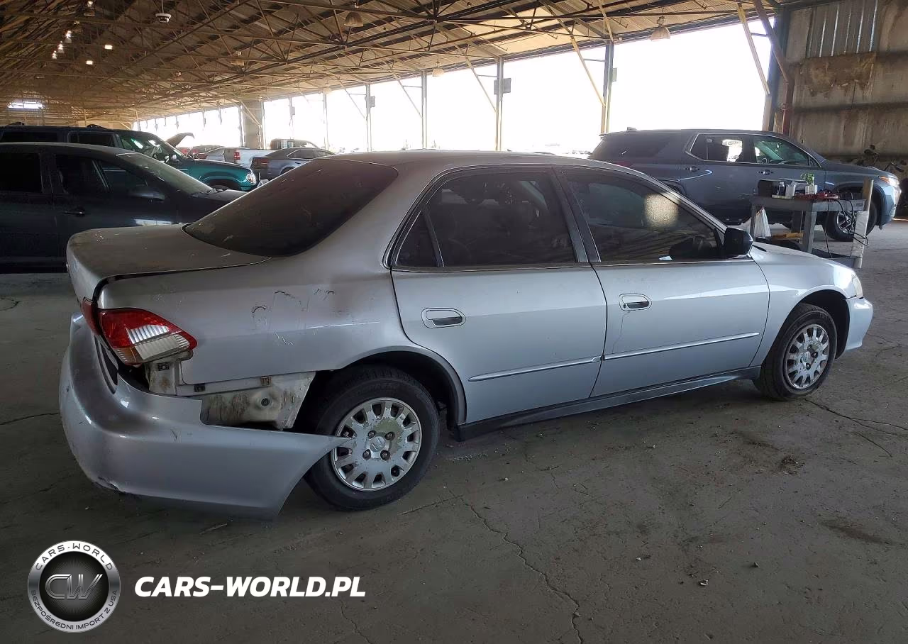 2001 Honda Accord Lx VIN:1HGCF86601A031669 - 3