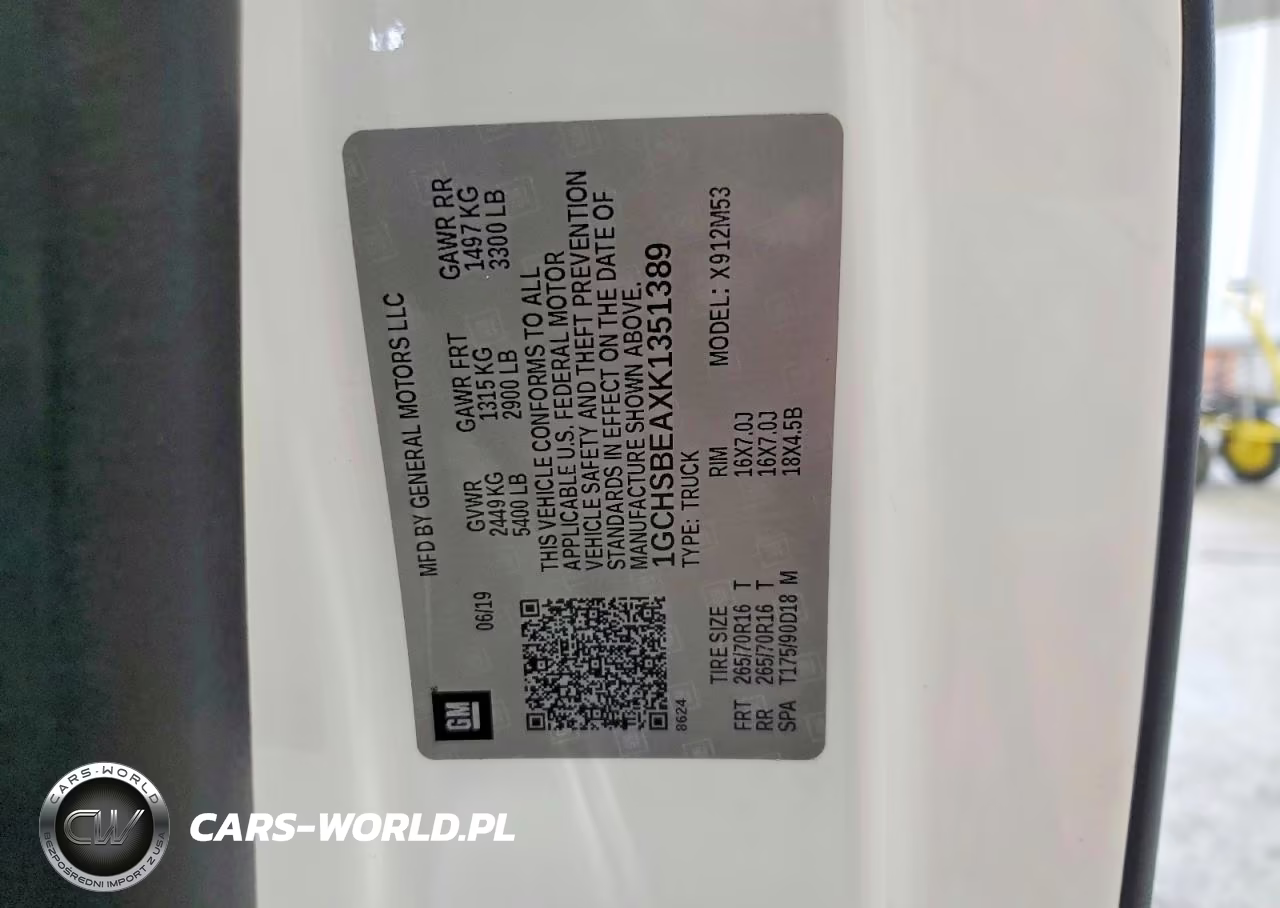 2019 Chevrolet Colorado VIN:1GCHSBEAXK1351389 - 13