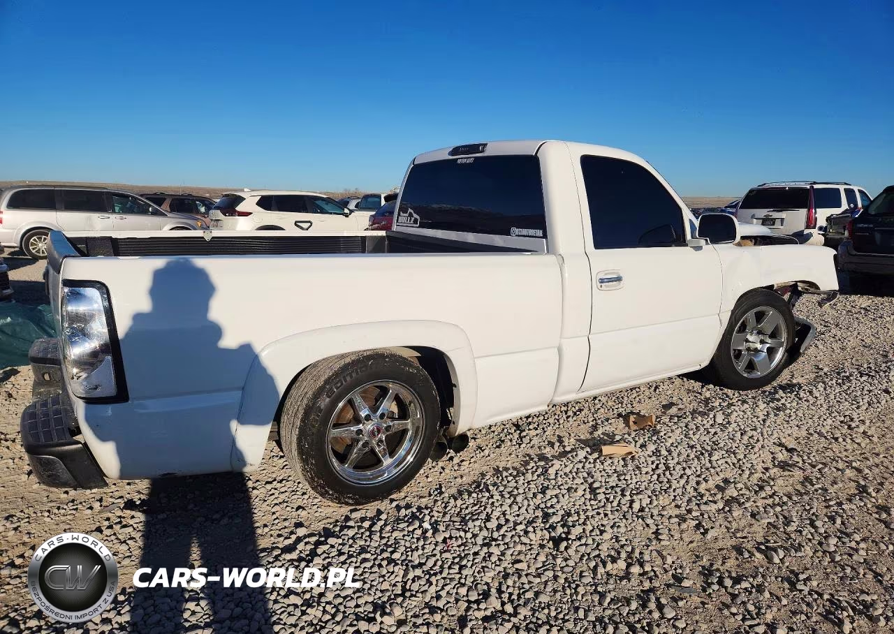 2002 Chevrolet Silverado C1500 VIN:1GCEC14WX2Z144798 - 3