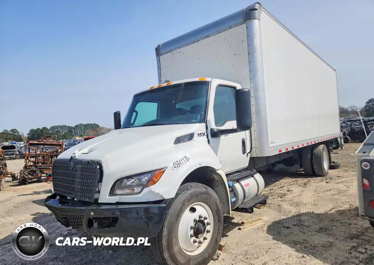 2024 International Mv607 Box Truck