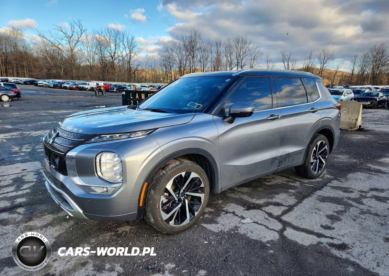 2024 Mitsubishi Outlander Sel