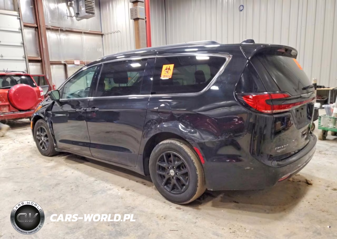 2022 Chrysler Pacifica Touring L VIN:2C4RC1BGXNR193303 - 2