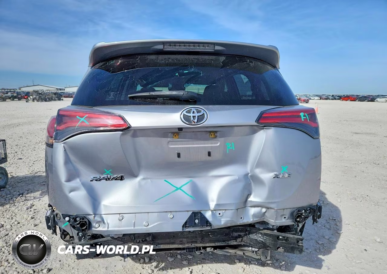 2018 Toyota Rav4 Xle VIN:JTMWFREV7JD126299 - 6