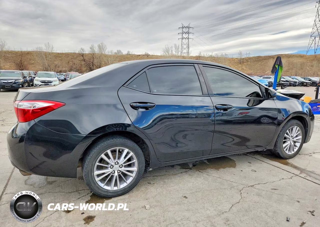 2015 Toyota Corolla Le Plus VIN:5YFBURHE5FP306191 - 3