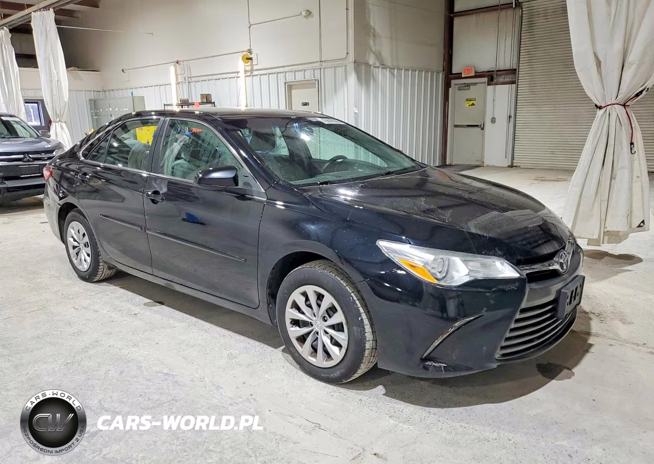 2017 Toyota Camry Le VIN:4T1BF1FK0HU311692 - 4