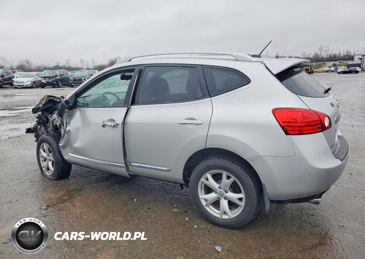 NISSAN ROGUE S VIN:JN8AS5MV3BW686069 - 2