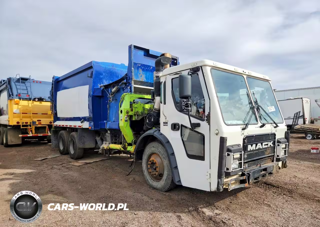 2016 Mack Lr613 Refuse Truck