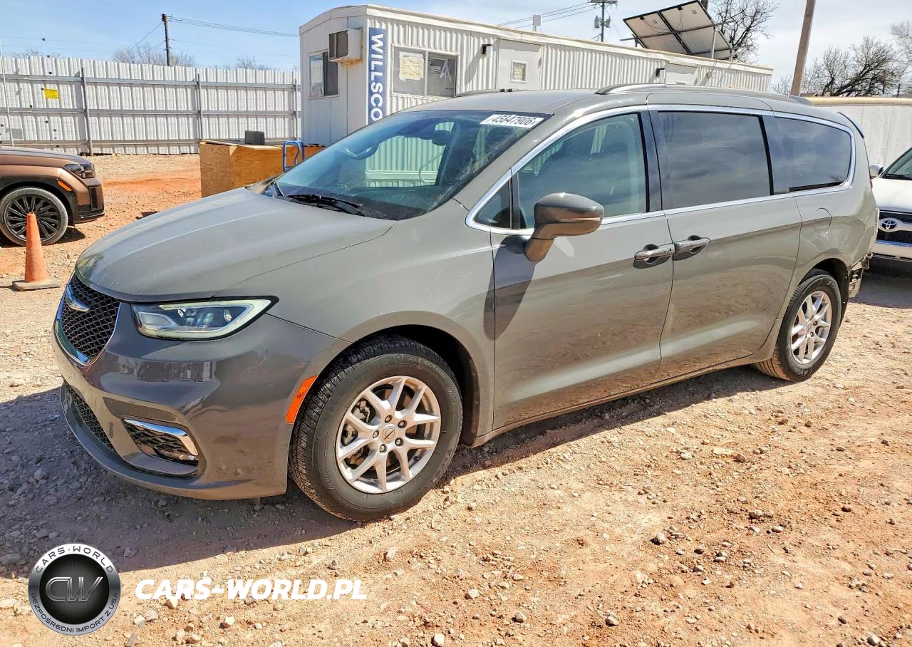 2022 Chrysler Pacifica Touring L