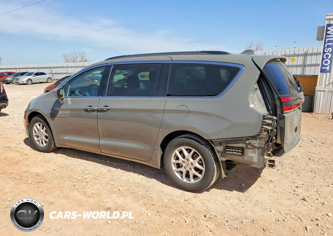 2022 Chrysler Pacifica Touring L VIN:2C4RC1BG5NR141478 - 2