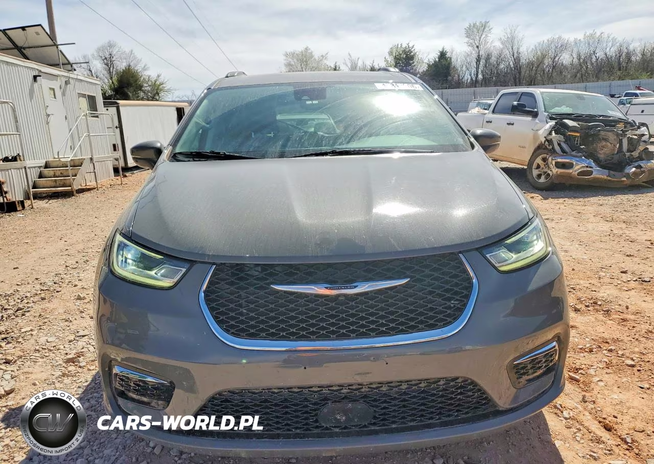 2022 Chrysler Pacifica Touring L VIN:2C4RC1BG5NR141478 - 5