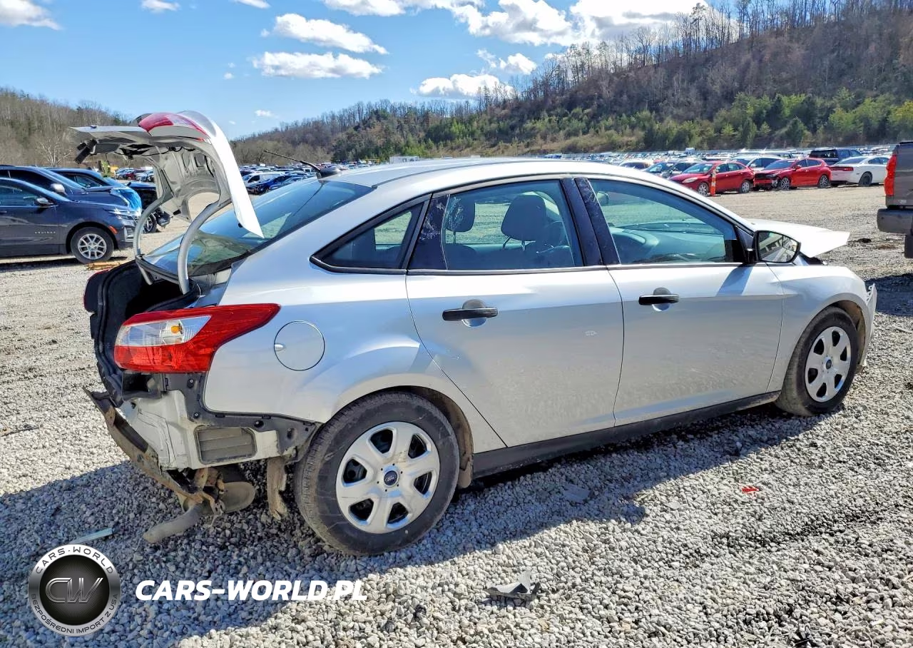 2014 Ford Focus S VIN:1FADP3E29EL174315 - 3