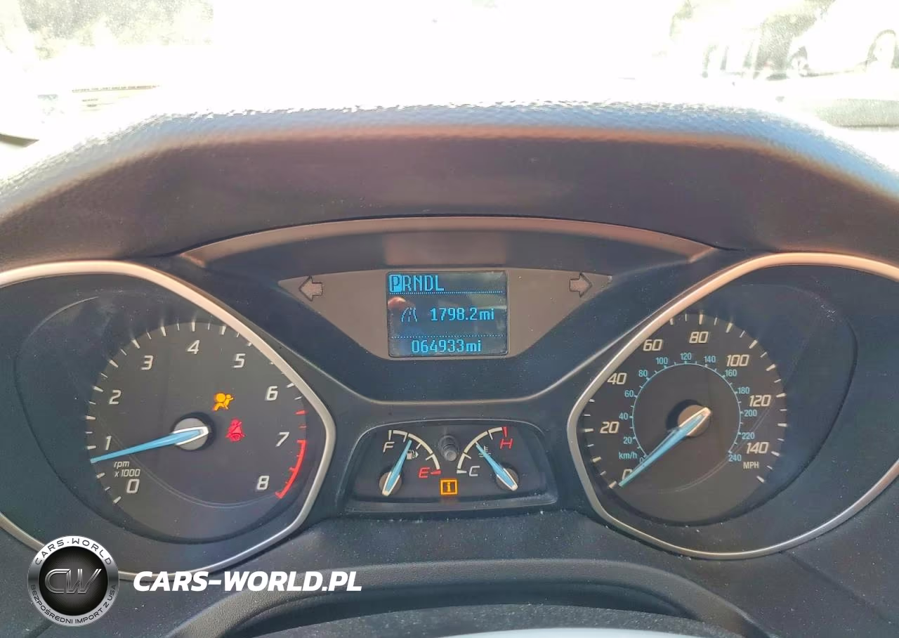 2014 Ford Focus S VIN:1FADP3E29EL174315 - 9