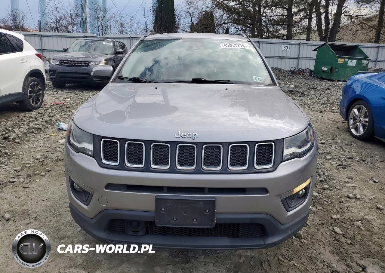 2018 Jeep Compass Latitude VIN:3C4NJDBB3JT264973 - 5