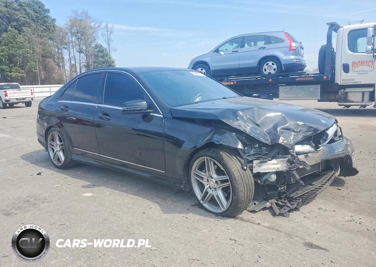 2011 Mercedes-Benz C 300 VIN:WDDGF5EB9BA473273 - 4