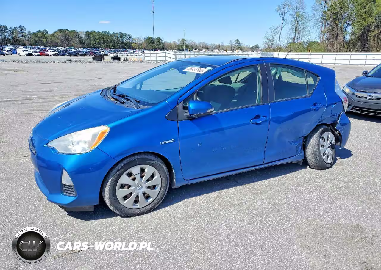 2013 Toyota Prius C Two