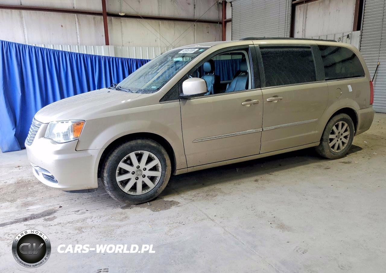 2016 Chrysler Town & Country Touring