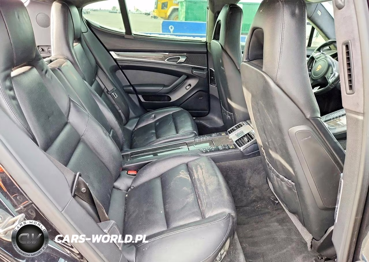 2012 Porsche Panamera Turbo VIN:WP0AC2A7XCL091204 - 10