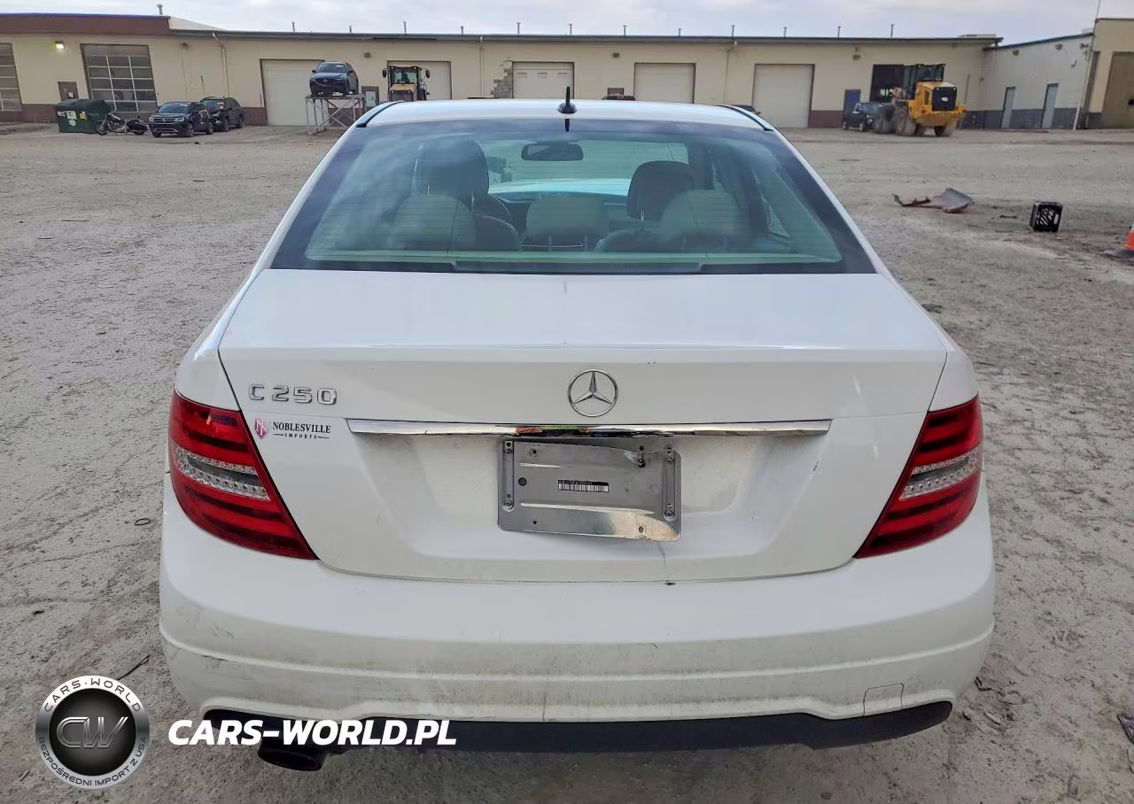 2014 Mercedes-Benz C 250 VIN:WDDGF4HB1ER309656 - 6
