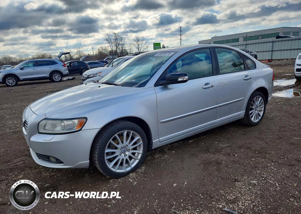 2010 Volvo S40 2.4I – zdjęcie 1 z 12
