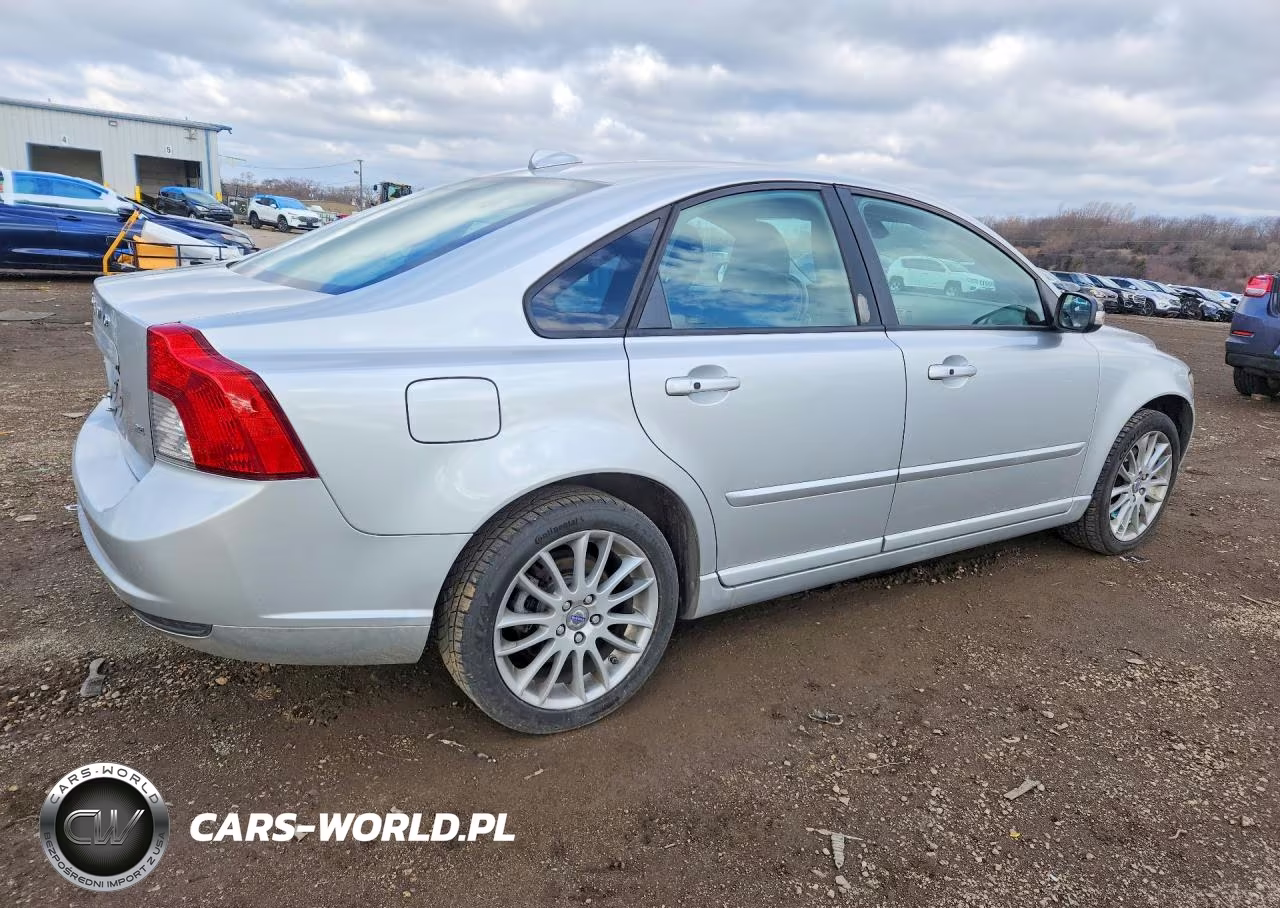 2010 Volvo S40 2.4I VIN:YV1382MS9A2494436 - 3