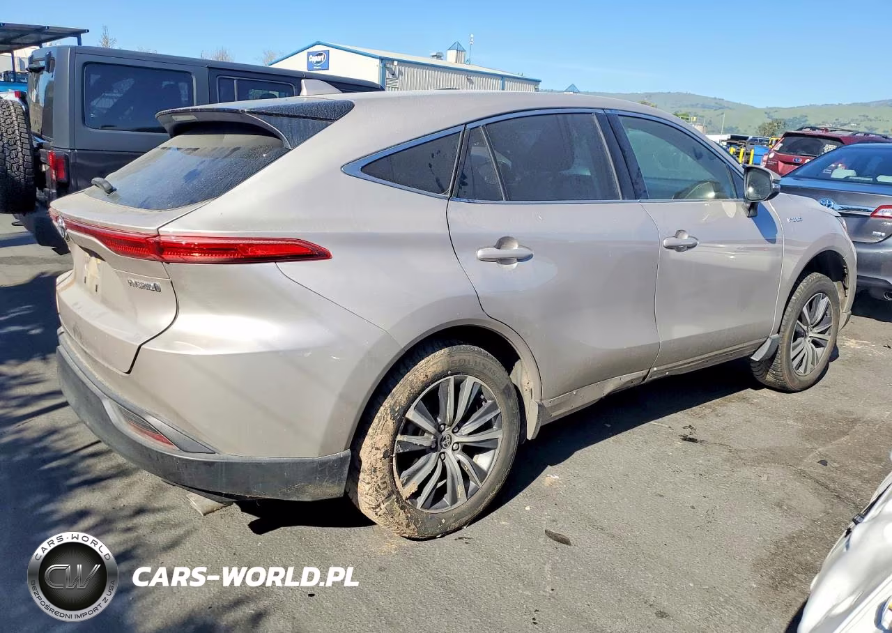 2021 Toyota Venza Le VIN:JTEAAAAH0MJ068015 - 3