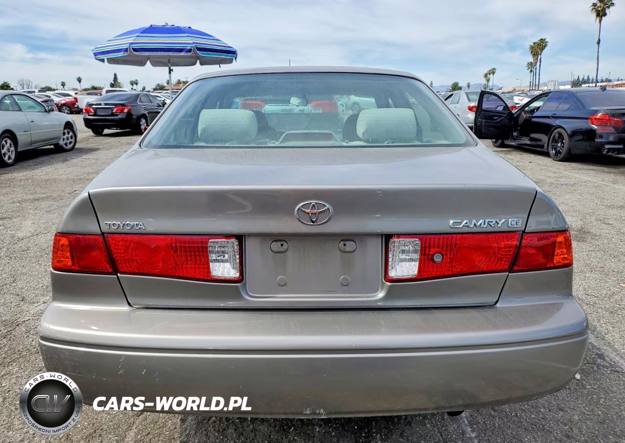 2000 Toyt Camry VIN:4T1BG22K4YU678524 - 6