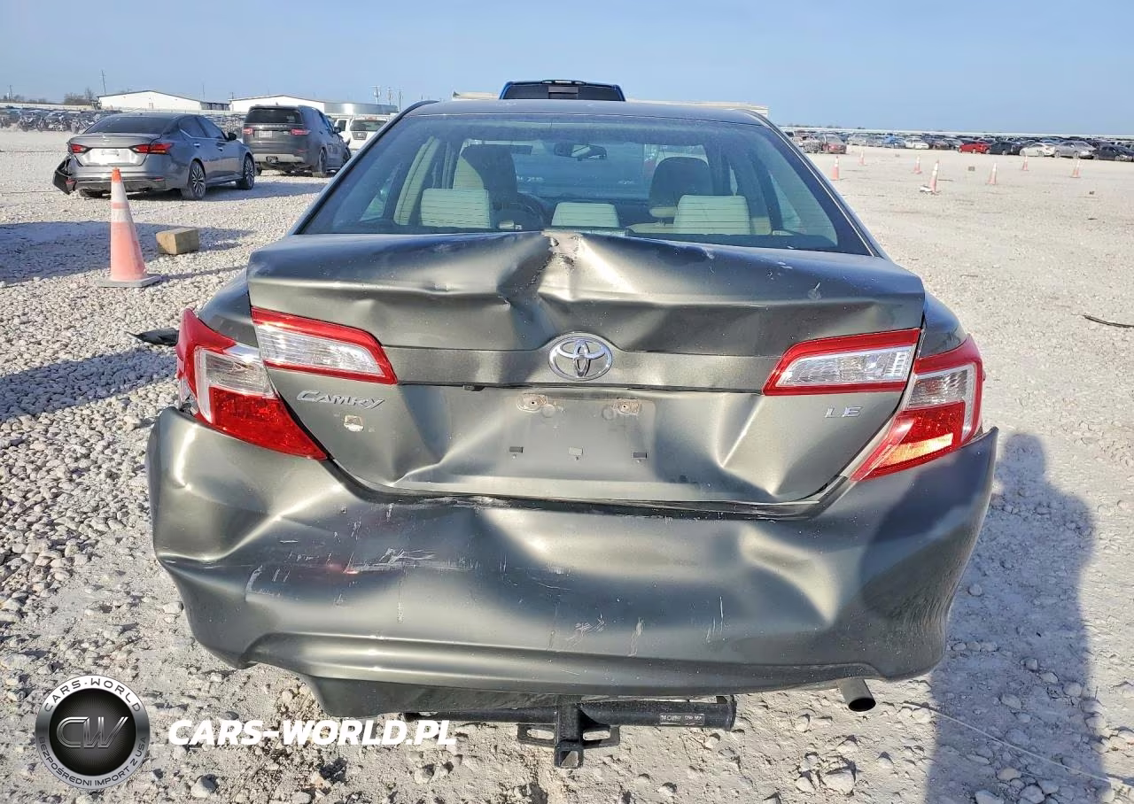 2014 Toyota Camry Le VIN:4T4BF1FK1ER422799 - 6