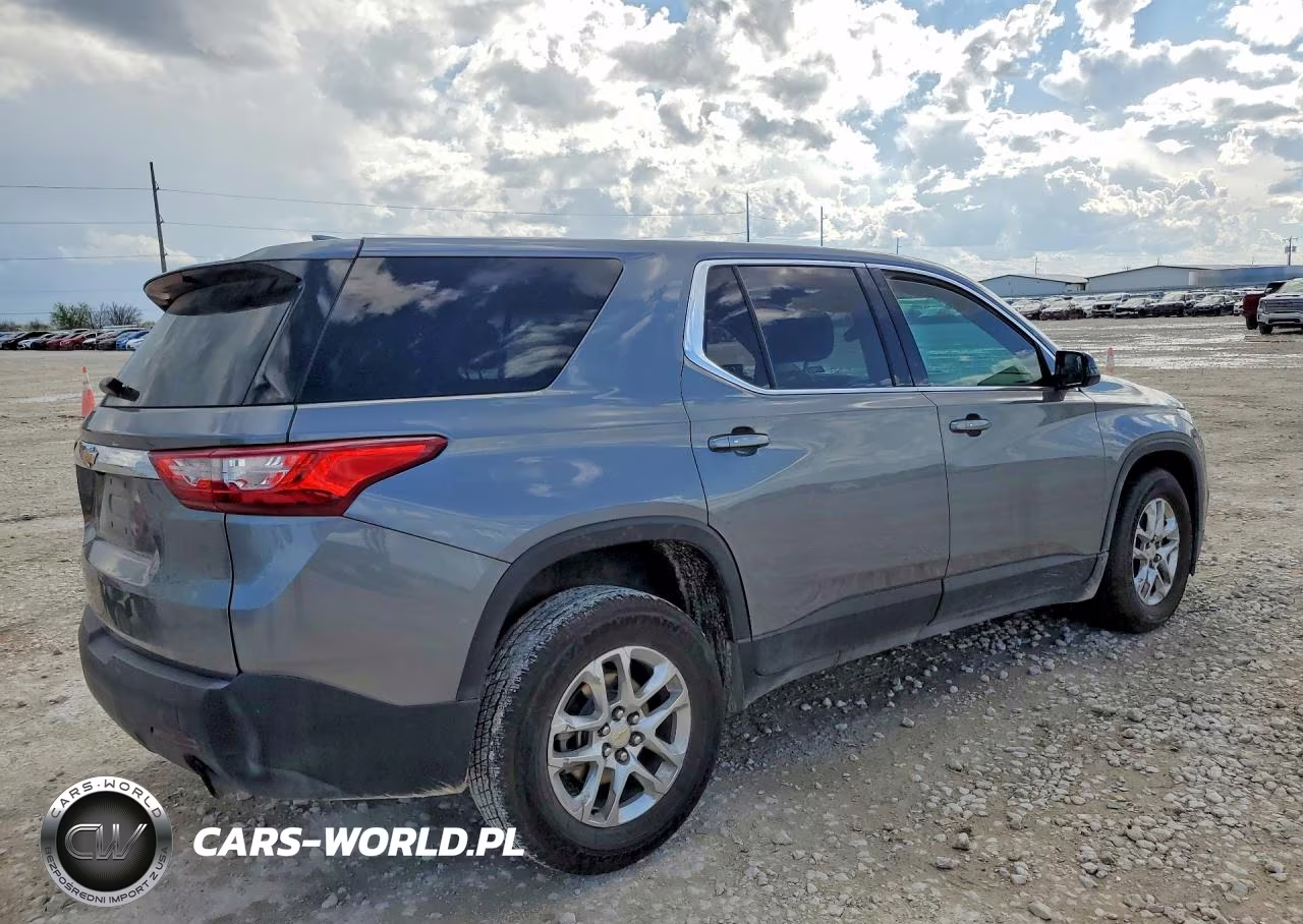2020 Chevrolet Traverse Ls VIN:1GNERFKWXLJ187611 - 3