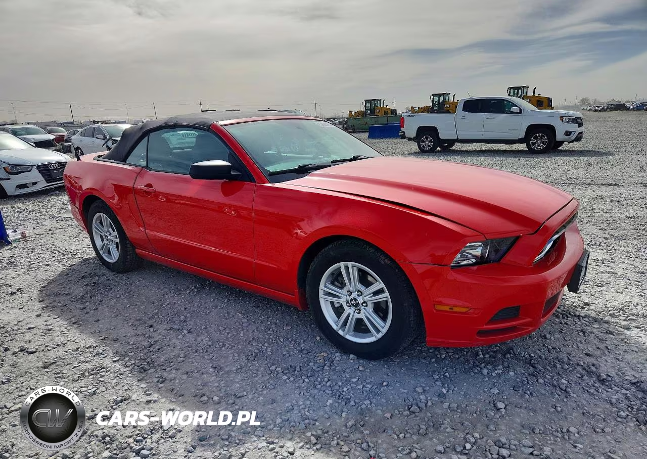 2013 Ford Mustang VIN:1ZVBP8EM7D5269892 - 4