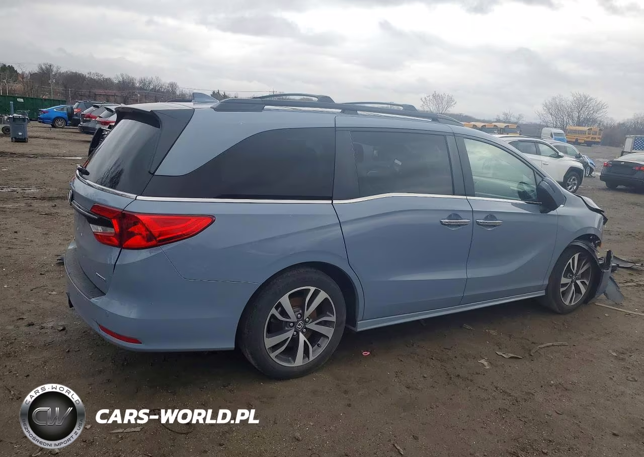 2024 Honda Odyssey Touring VIN:5FNRL6H83RB027705 - 3