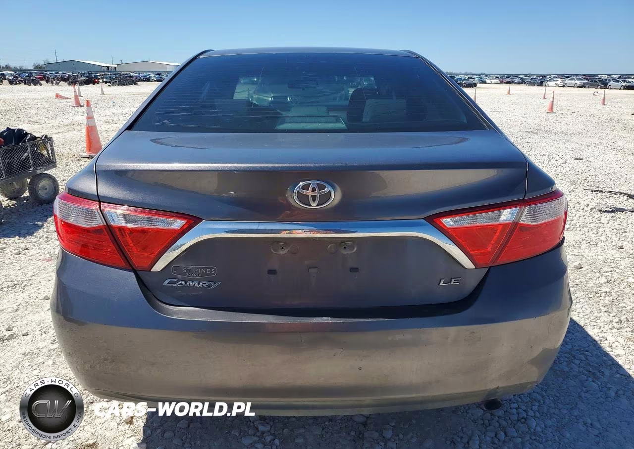 2017 Toyota Camry Le VIN:4T1BF1FK8HU719583 - 6