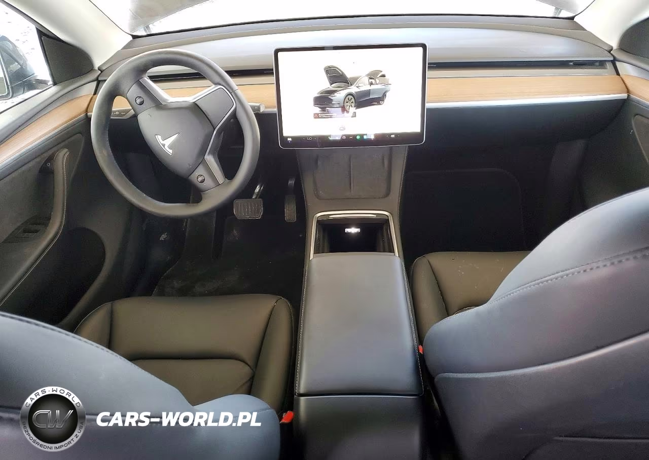2024 Tesla Model Y VIN:7SAYGDEE9RA324282 - 8